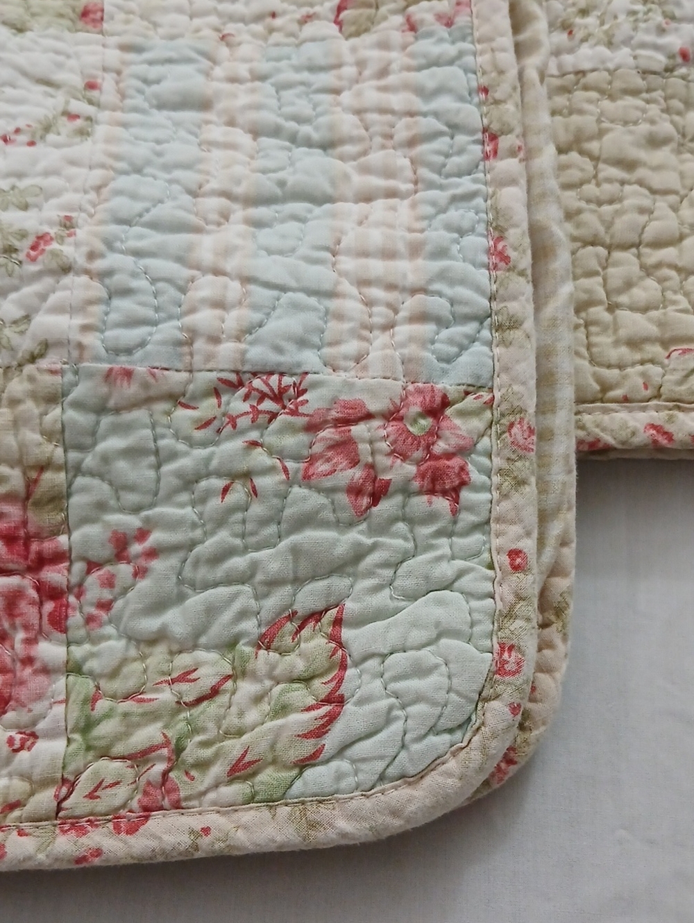 Vintage Quilted Shams - Picture 7 of 9